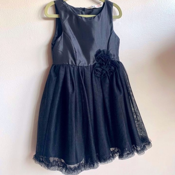 3/$45 ⭐️ H&M Black Sleeveless Party Dress SIZE US 5-6Y - Picture 1 of 10